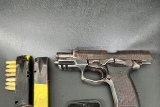 PM liberta família refém, apreende arma e prende suspeito no Nordeste de Amaralina | SSP