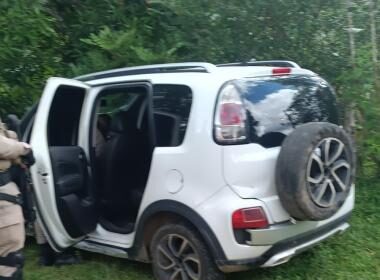 PM recupera carro com restrição e remove motocicleta adulterada em Itabuna | SSP