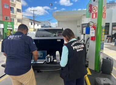 PROCON-BA realiza fiscalização de combustíveis com tecnologia inédita em Vitória da Conquista | SJDH