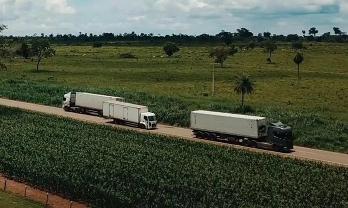 Serviços avançam 0,1% em fevereiro, patamar recorde da série histórica