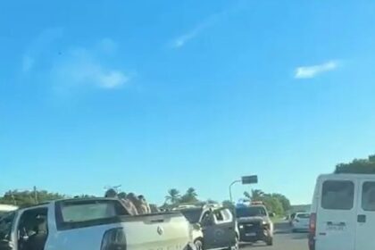 Suspeito morre após troca de tiros com a PM durante perseguição na Ilha de Itaparica