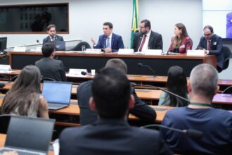 Audiência Pública - Preço de Passagens Aéreas.