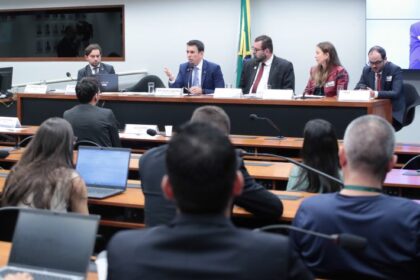 Audiência Pública - Preço de Passagens Aéreas.