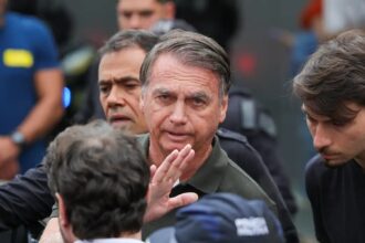 Bolsonaro entra com revisão criminal no STF para anular condenação