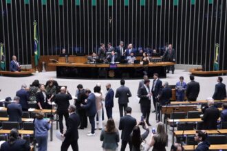 Sessão deliberativa do Plenário da Câmara dos Deputados para discussão e votação de propostas legislativas