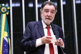 Discussão e Votação de propostas legislativas. Dep. Patrus Ananias (PT-MG)