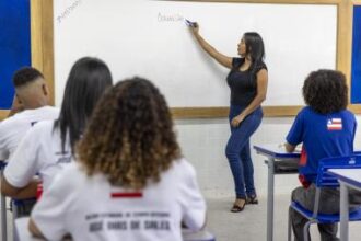 Convocação de 159 novos professores fortalece Educação Básica da Bahia | SEC