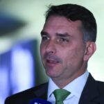 Deputados pedem investigação sobre relação entre Vorcaro e Flávio Bolsonaro