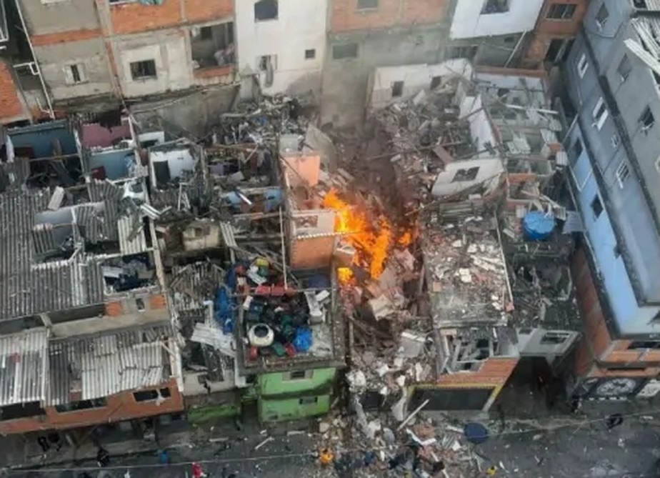Explosão atinge casas em São Paulo, deixa morto e mobiliza equipes de resgate