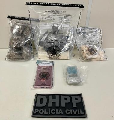 Mulher é presa em flagrante em posse de drogas durante ação policial no Uruguai | SSP