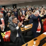 PEC do fim da escala 6×1 avança na Câmara
