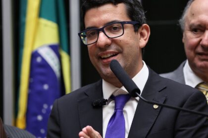 PF mira deputado do RJ e fraudes em contratos de R$ 200 milhões 