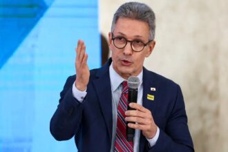 PGR denuncia Zema por calúnia contra Gilmar Mendes