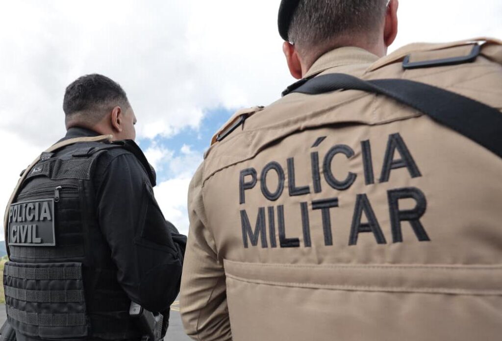 Quatro PMs são presos suspeitos de participação em homicídio em Salvador