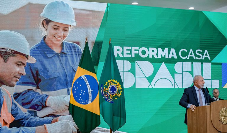 Reforma Casa Brasil vai atender famílias com renda mensal de até R$ 13 mil