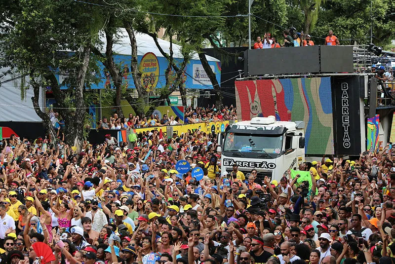 Tradicional bloco de Salvador cancela desfile da segunda-feira às vésperas do Carnaval 2026