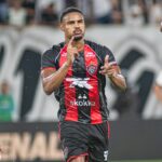 Vitória vence ABC em jogo eletrizante e volta à final do Nordestão