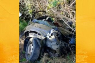 Acidente entre carro e caminhão deixa uma pessoa morta na BR-324, entre Tanquinho e Santa Bárbara
