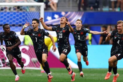Com gol no final, Canadá vence Africa do Sul e vai às oitavas da Copa