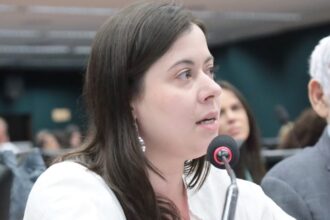 Discussão e votação de propostas legislativas. Dep. Sâmia Bomfim (PSOL - SP)