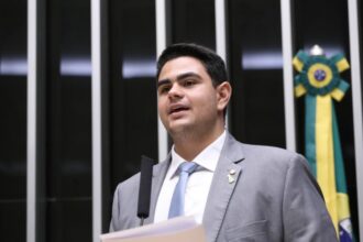 Discussão e votação de propostas legislativas. Dep. Icaro de Valmir (PL - SE)