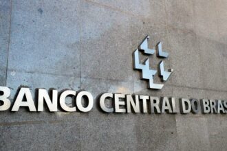 Copom reduz taxa Selic para 14,25% ao ano