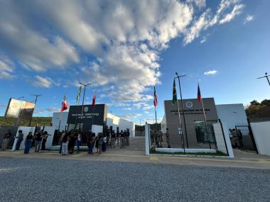 Em Irajuba, com entrega de Delegacia e Pelotão, Governo do Estado soma 55 novas unidades inauguradas em 2026 | SSP