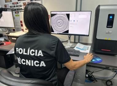 Governo do Estado entrega novos equipamentos e viaturas ao Departamento de Polícia Técnica | SSP