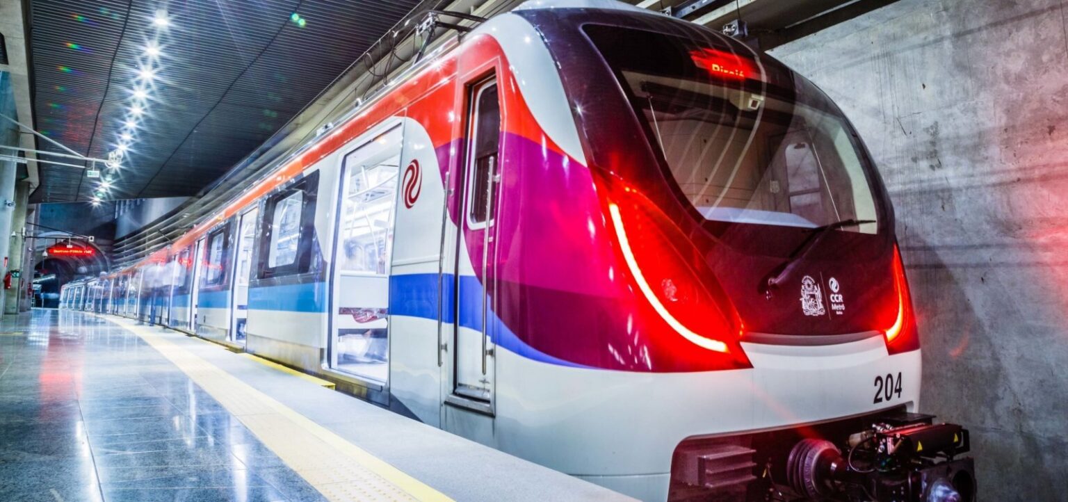 Homem é preso após suspeita de importunação sexual dentro de metrô em Salvador