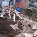 Imóvel desaba em Salvador e deixa criança soterrada; Corpo de Bombeiros realizaram o resgate