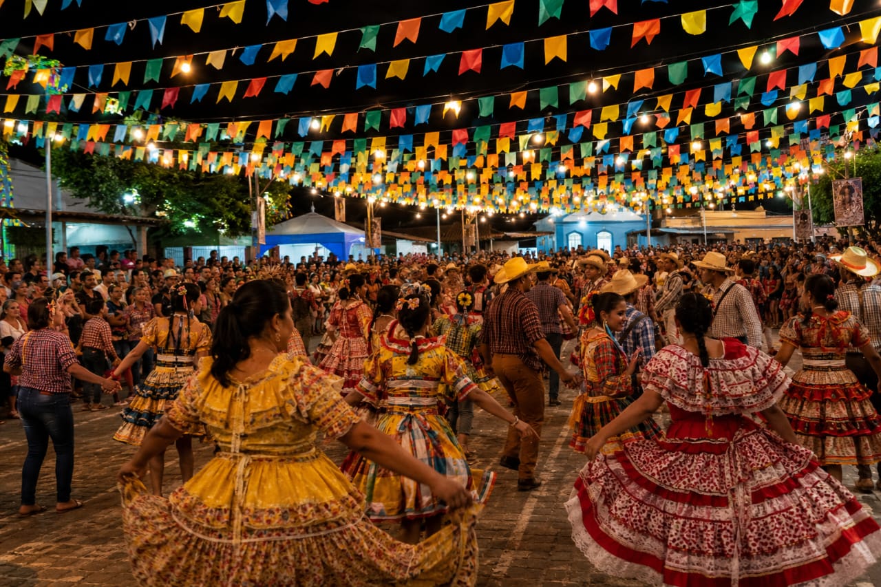 Junho chega ao Nordeste: tradição, identidade cultural e o debate sobre o futuro dos festejos juninos