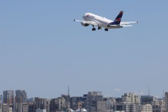 Petrobras reduz preço do querosene de aviação em 14,2%