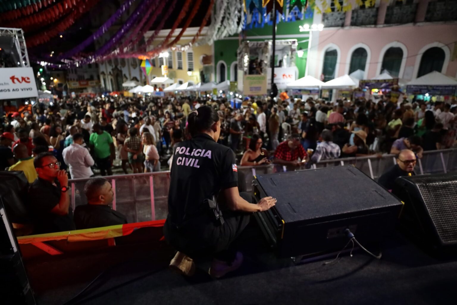 Polícia Civil intensifica fiscalização de fogos no Pelourinho