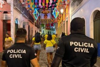 Polícia Civil recupera celulares e prende suspeito durante a Operação Contra-Ataque no Pelourinho | SSP