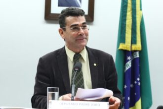 Audiência Pública - Organização das cooperativas habitacionais e a instituição do Programa Nacional de Moradia por Autogestão. Dep. Padre João (PT-MG)