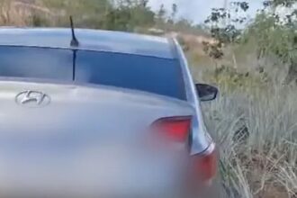 Três corpos são encontrados dentro de carro em Entre Rios; polícia investiga o caso