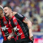 Vitória vira sobre o Fortaleza e fica perto do título do Nordestão