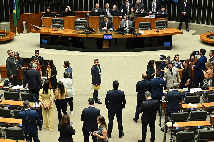 Congresso deve votar ao menos 87 vetos que trancam pauta na volta do recesso — Senado Notícias
