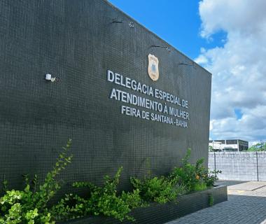Homem investigado por reiterados crimes contra mulheres é preso em Feira de Santana | SSP