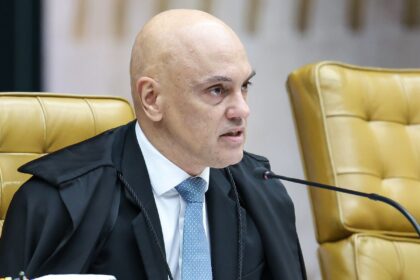 Moraes dá 48 horas para Bolsonaro informar se autorizou vídeo com IA