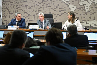 Na CRA, especialistas cobram regulamentação da Lei dos Agrotóxicos — Senado Notícias