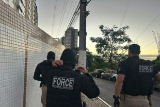 Operação Vinculum mira PMs investigados por homicídios em Salvador