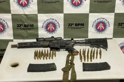 PM apreende fuzil calibre 556 após ação em Cajazeiras V