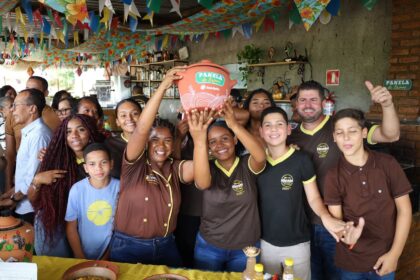 Prefeitura de Santo Antônio de Jesus celebra a conquista, pela 8ª vez, do Troféu Panela de Bairro da TV Bahia – Prefeitura de Santo Antônio de Jesus - BA