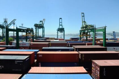 Projeção de superávit comercial é elevada para US$ 90 bilhões