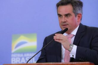 Sob investigação da PF, Ciro Nogueira cancela participação em evento empresarial em SP