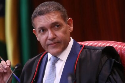 TSE terá outra reunião com embaixadores para explicar urna eletrônica