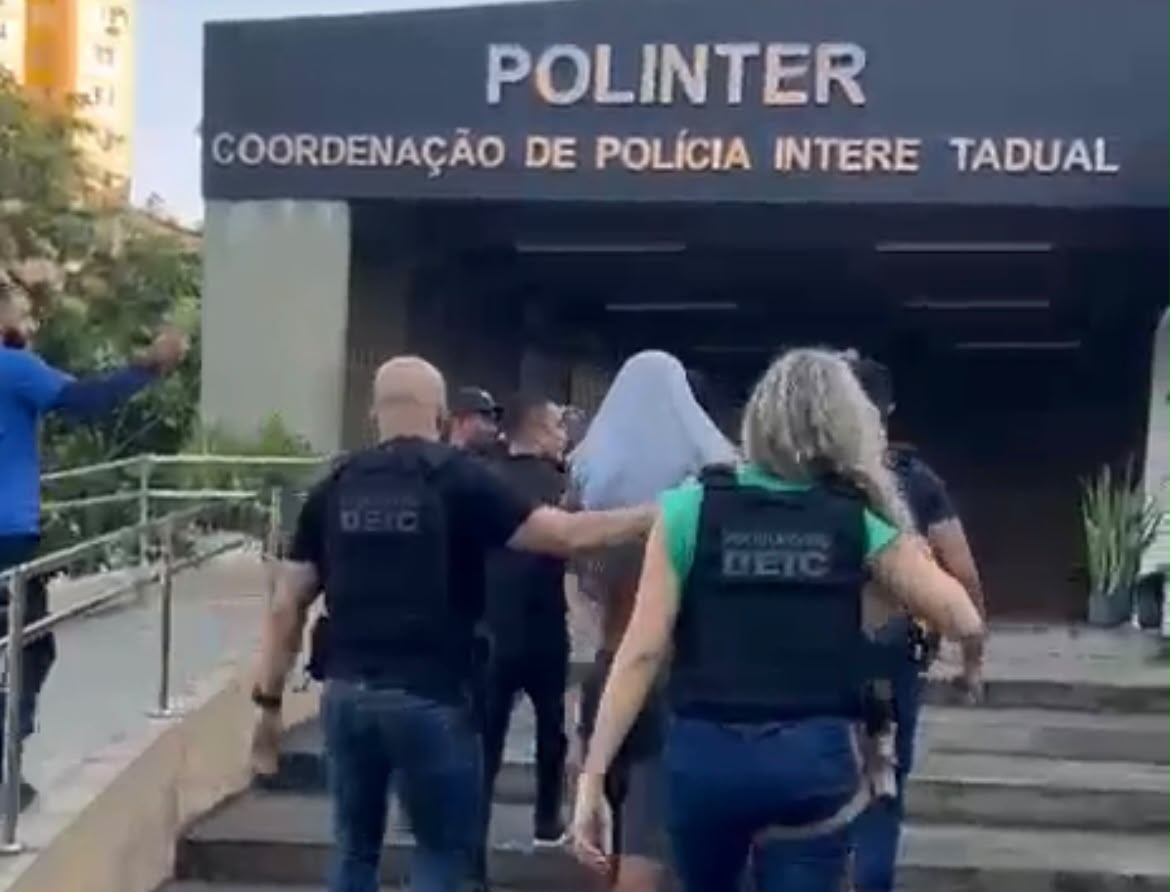 Trio preso por roubos na Barra soma 61 passagens pela polícia