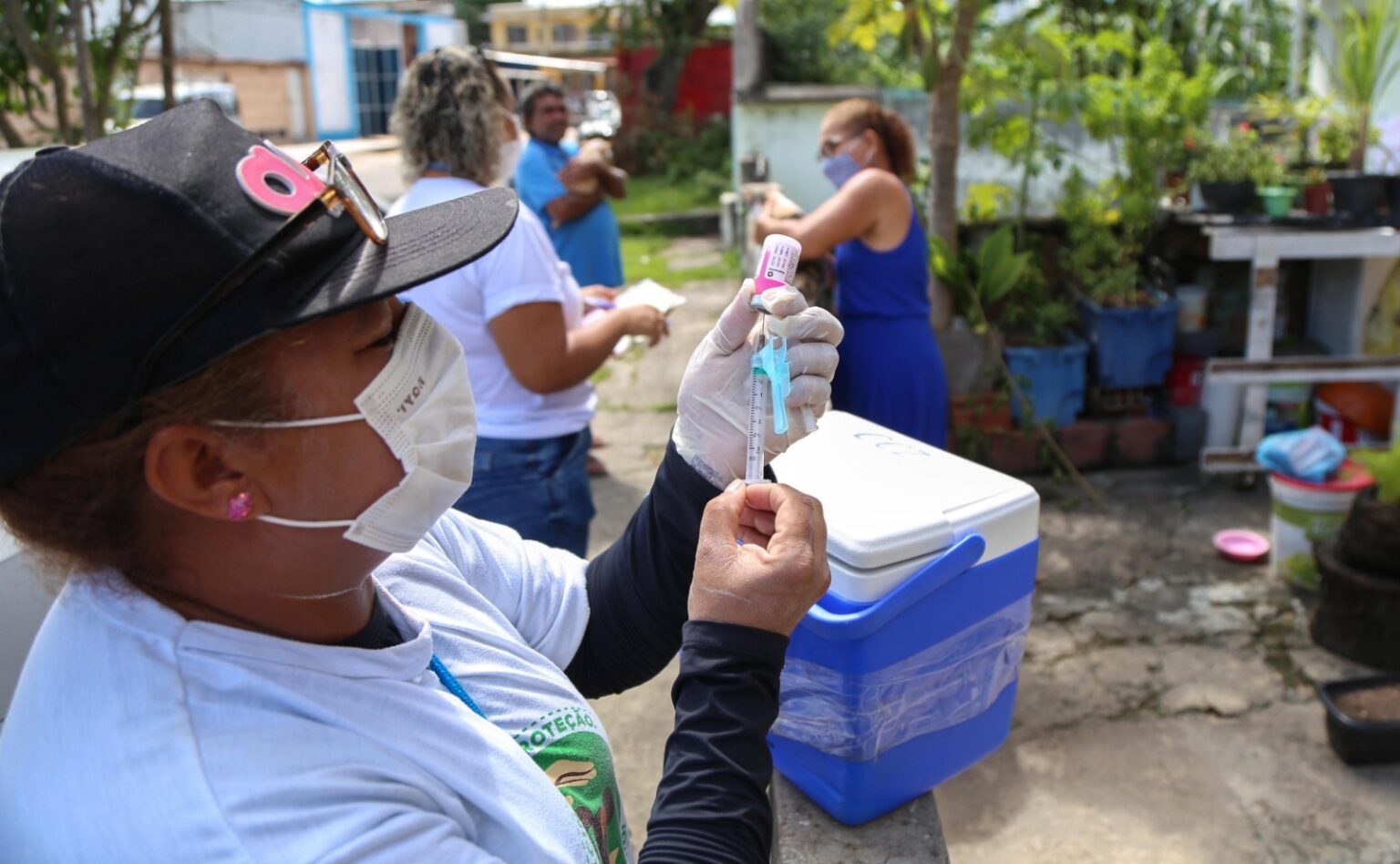Vacinação antirrábica chega a bairros de Salvador neste fim de semana