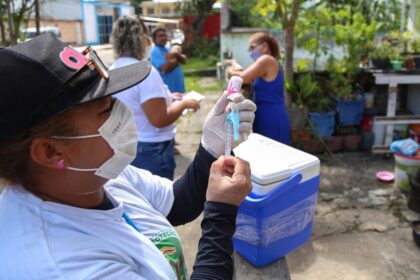 Vacinação antirrábica chega a bairros de Salvador neste fim de semana
